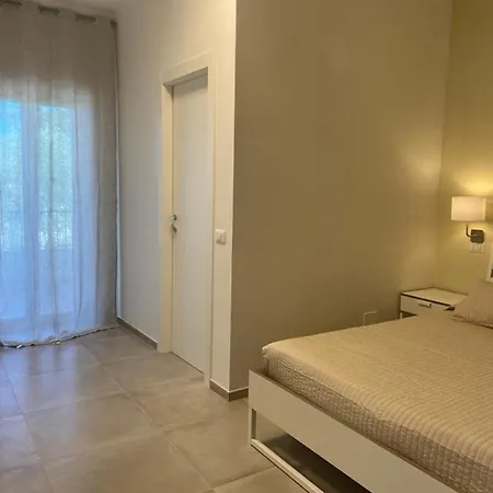 Ξενοδοχείο με διαμερίσματα Alba