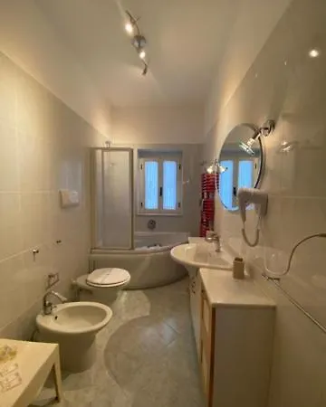 Ξενοδοχείο με διαμερίσματα Alba 4*